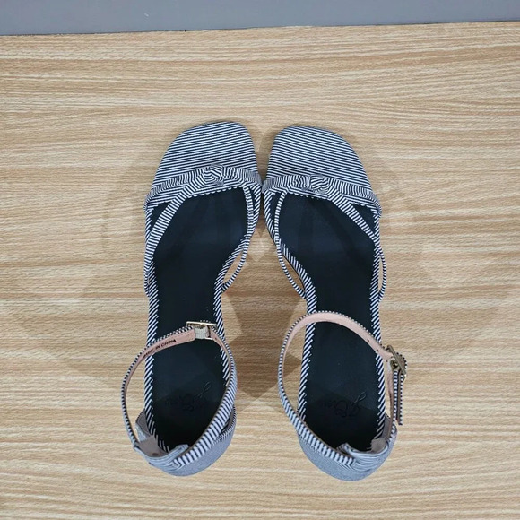 J Crew Sandal Cross Strap Block Heel Blue White Stripe Shoe Womens Size 7 - Picture 8 of 13